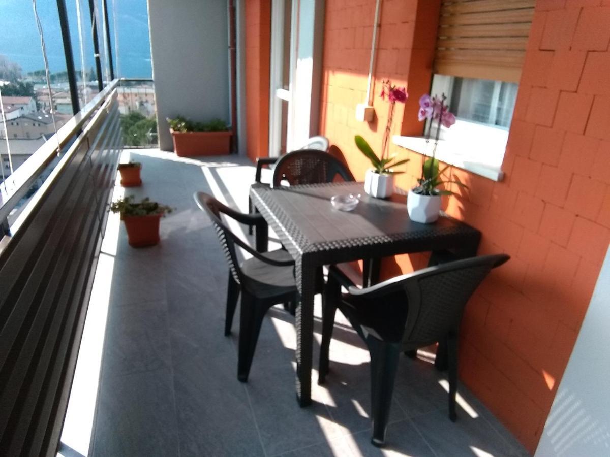 Miralago casa vacanze Apartamento Mandello del Lario Exterior foto